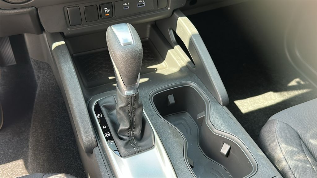 2025 Nissan Frontier S photo 18