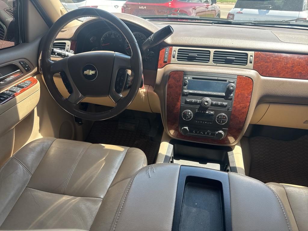 2012 Chevrolet Tahoe LT photo 18
