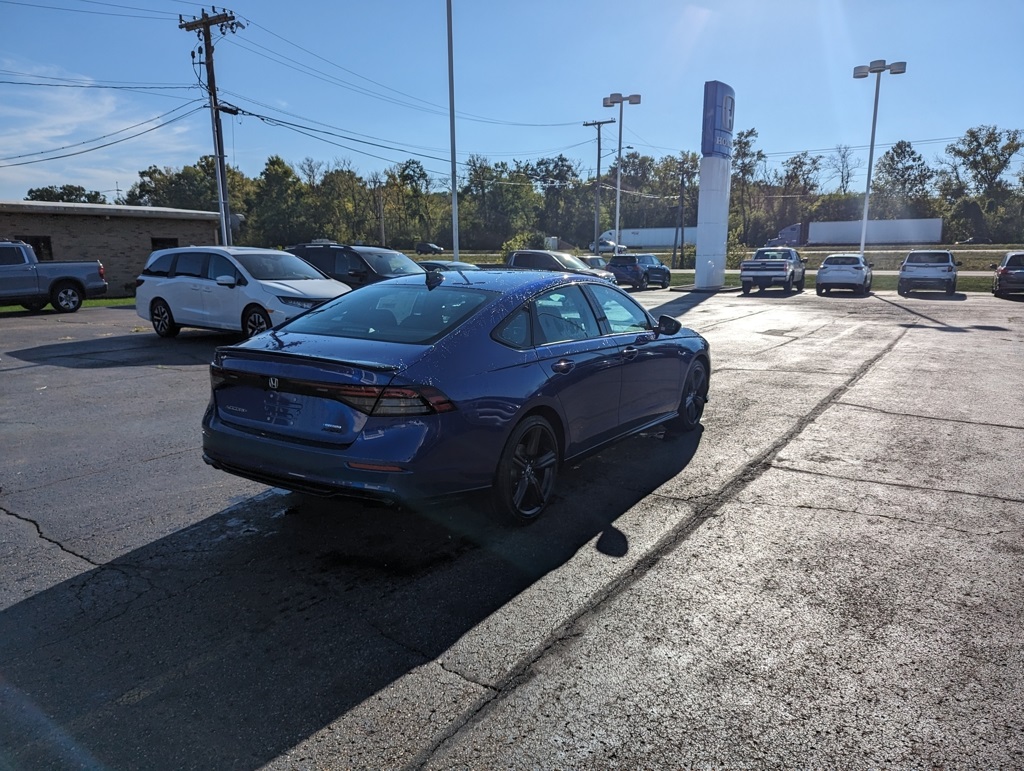 2025 Honda Accord Hybrid Sport-L photo 2