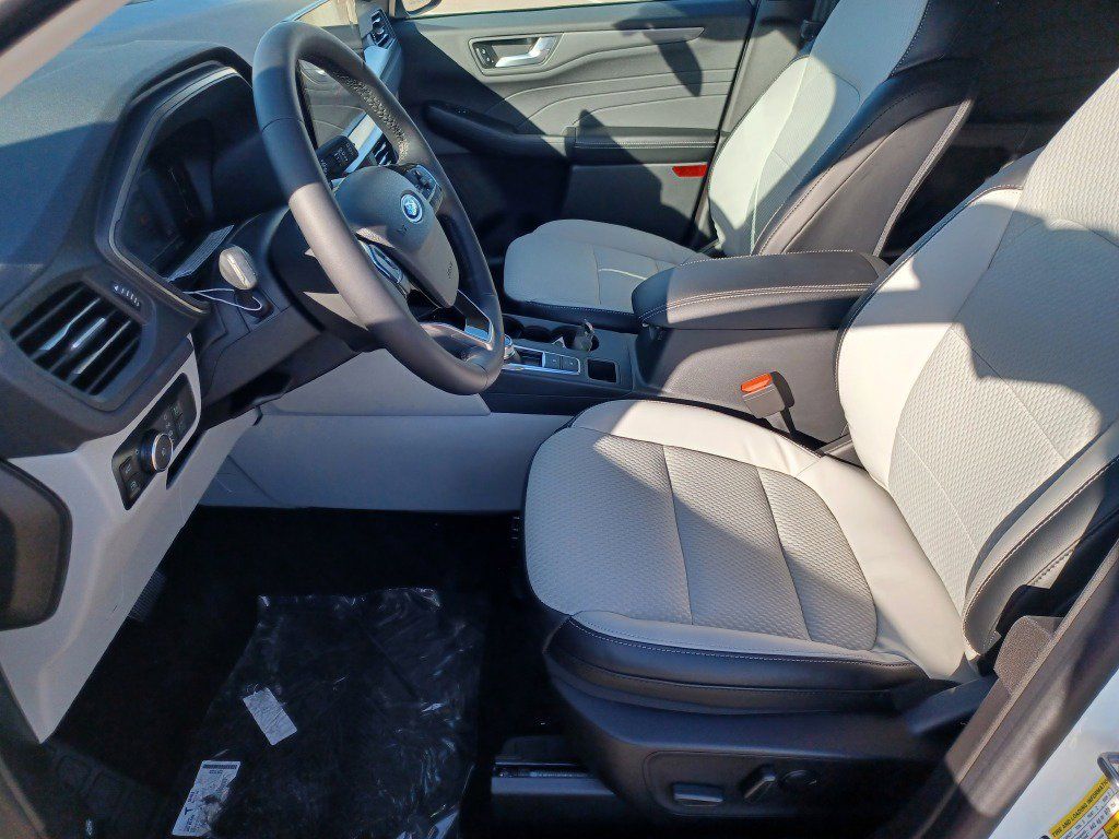 2023 Ford Escape Plug-In Hybrid photo 23