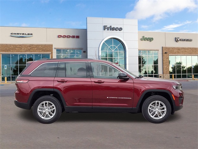 2025 Jeep Grand Cherokee Laredo X photo 2