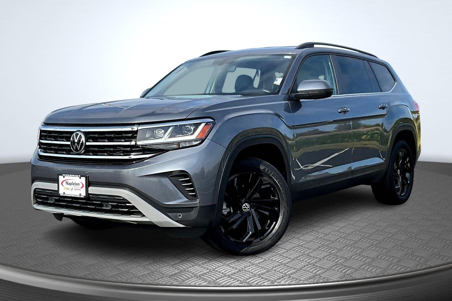 2022 Volkswagen Atlas SE w/Tech's photo