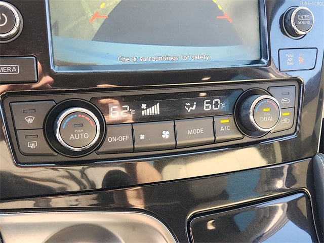 2018 Nissan Maxima SL photo 20