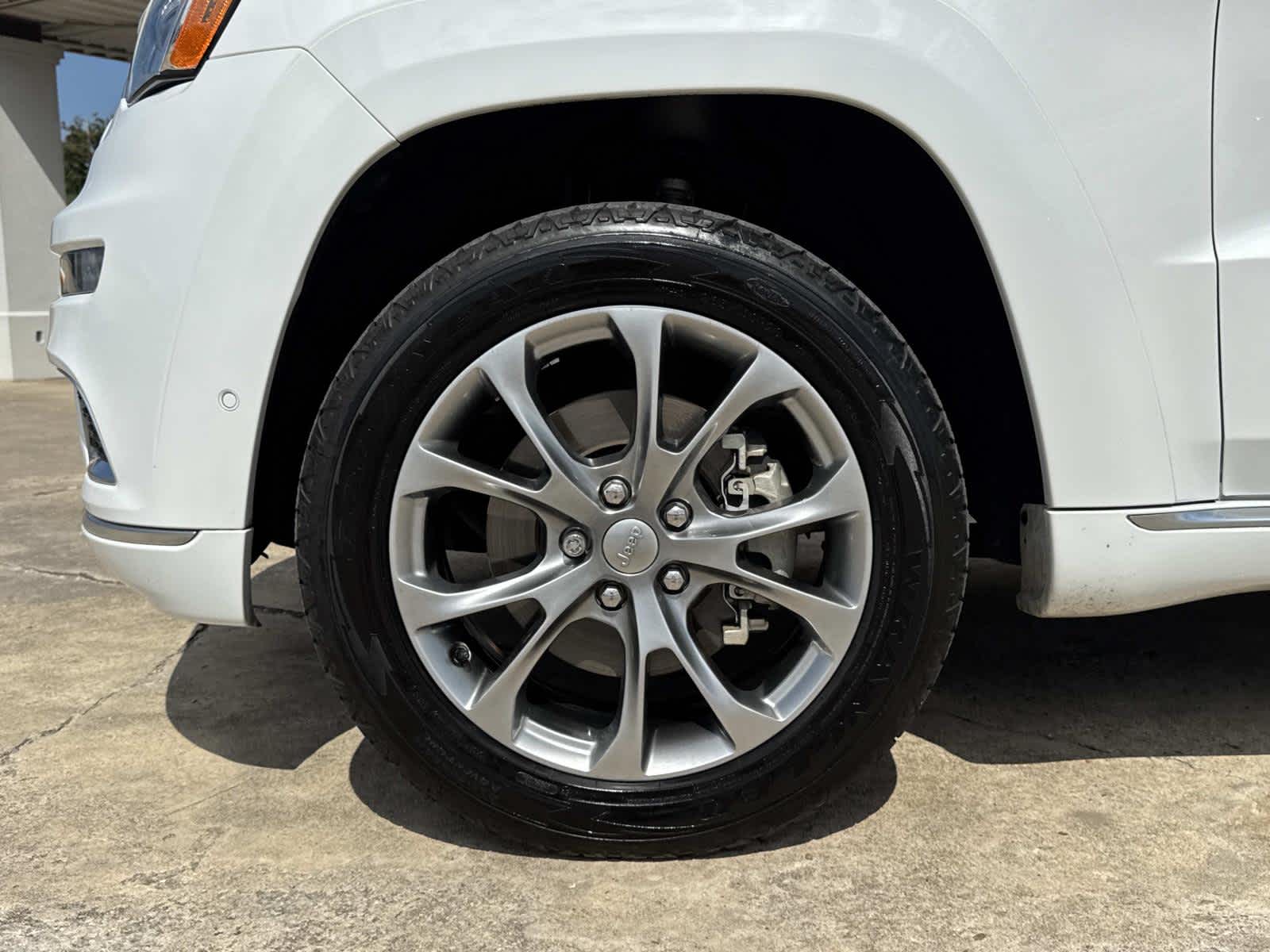 2021 Jeep Grand Cherokee Summit photo 4