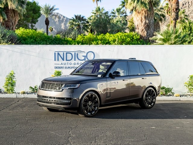 2023 Land Rover Range Rover SE's photo