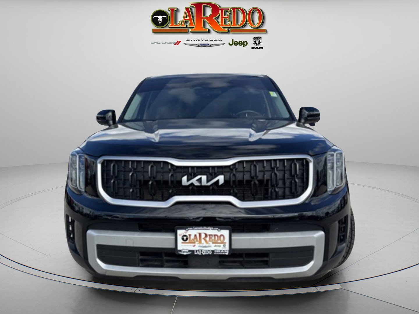2024 Kia Telluride LX photo 2