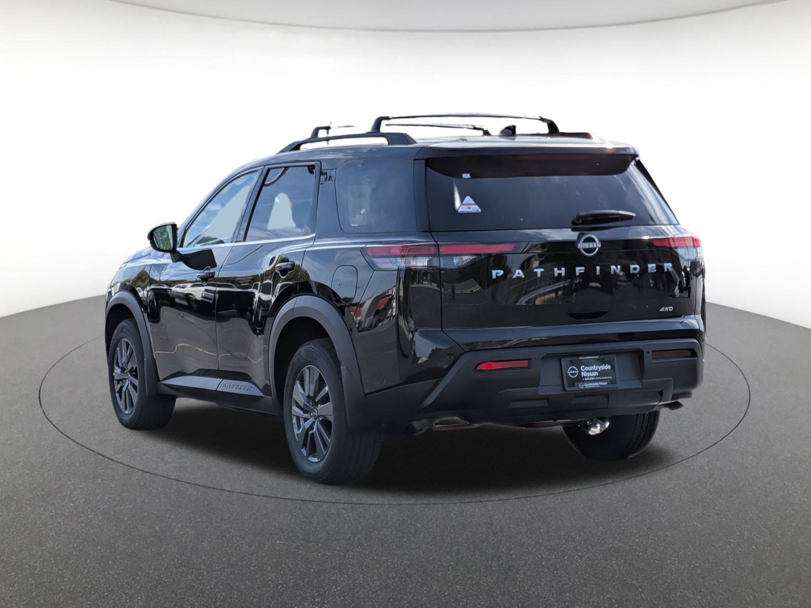 2025 Nissan Pathfinder SV photo 7