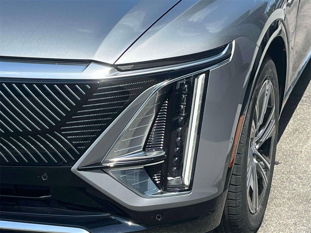 2024 Cadillac Lyriq Luxury photo 9