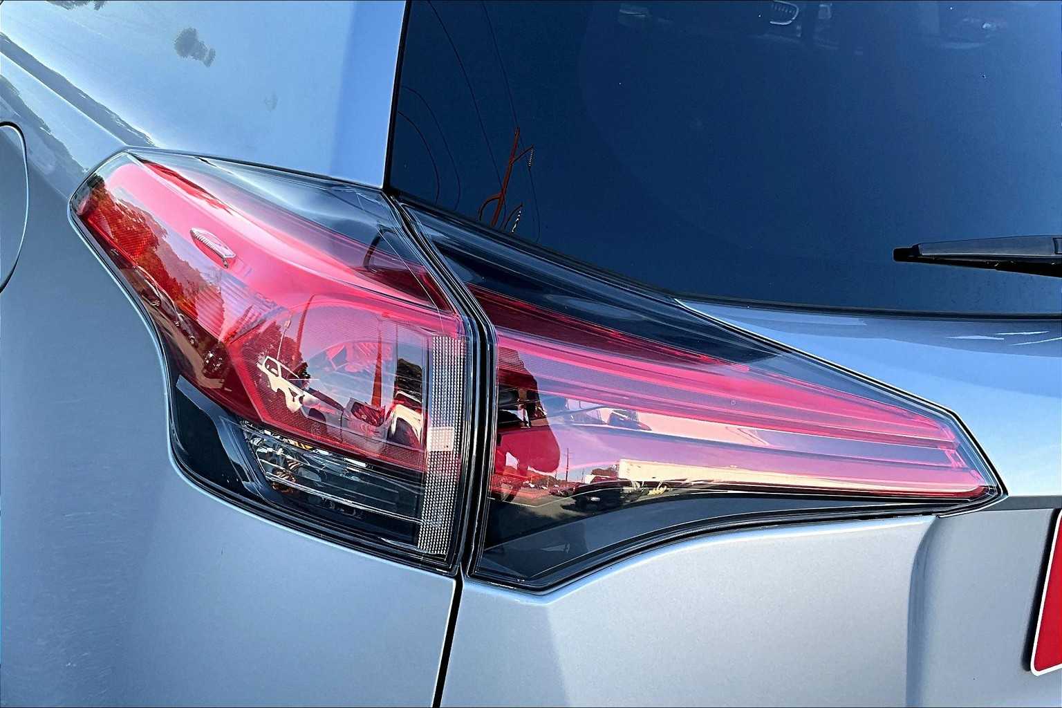 2017 Toyota RAV4 LE photo 26