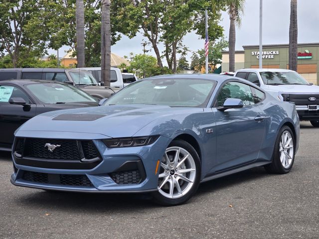 2025 Ford Mustang GT Premium photo 2