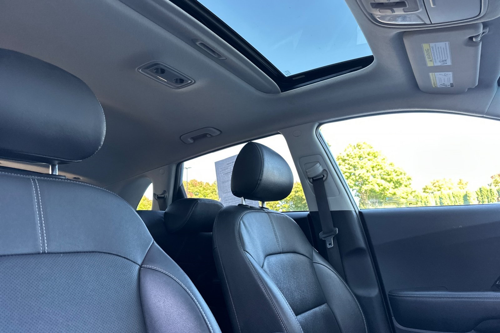 2022 Kia Niro EX Premium photo 18