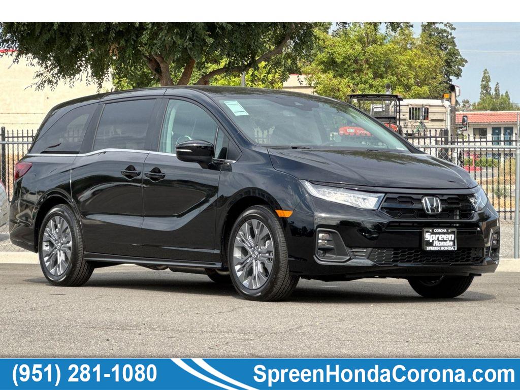 2025 Honda Odyssey Touring's photo
