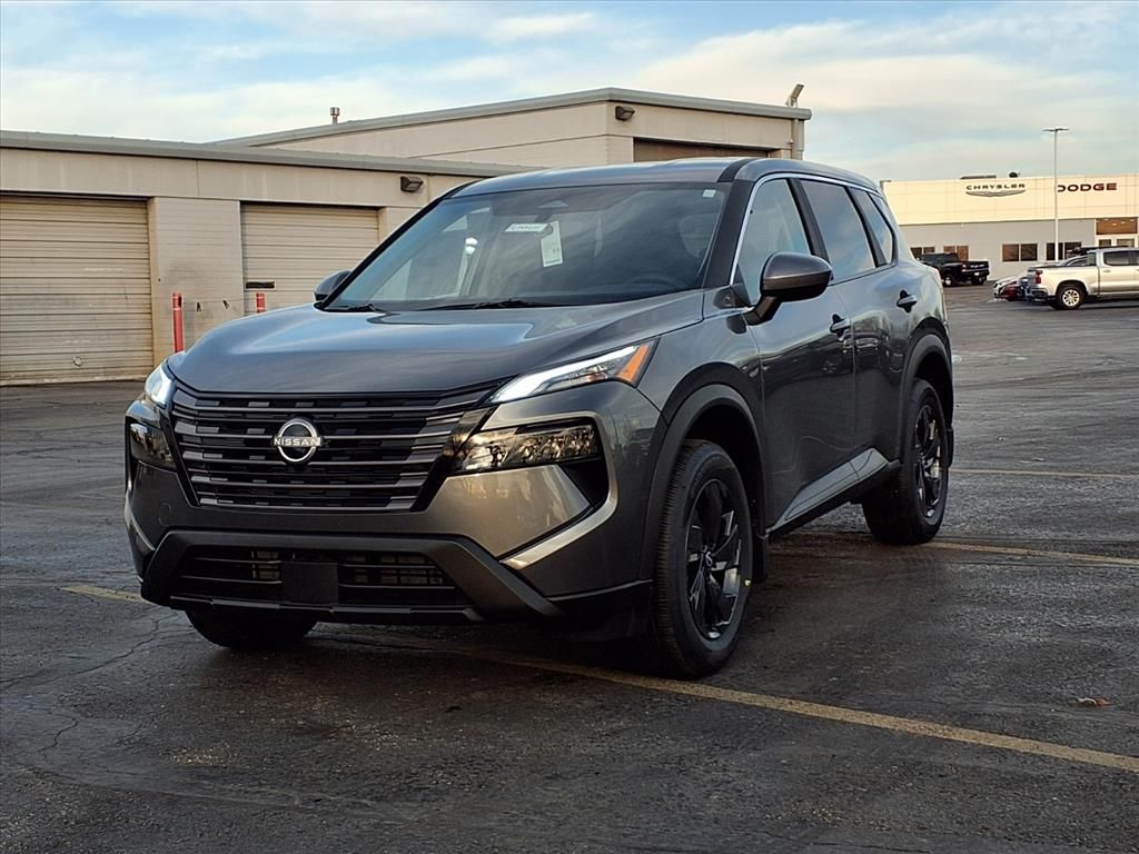 2026 Nissan Rogue SV's photo