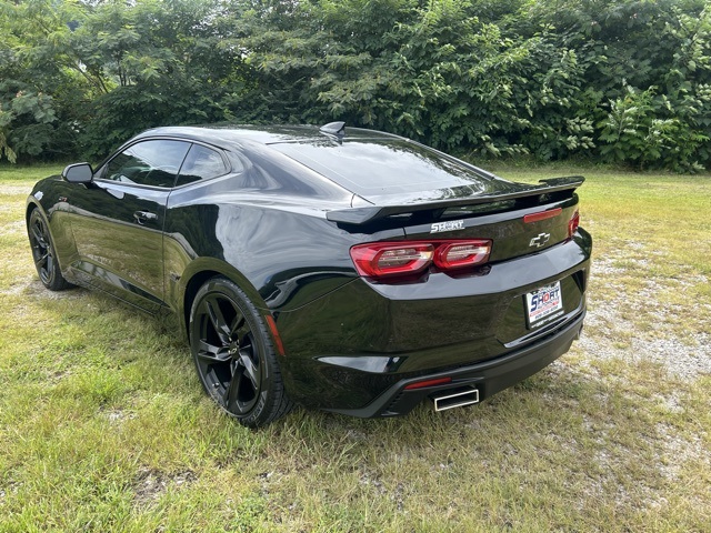 2024 Chevrolet Camaro LT1 photo 4
