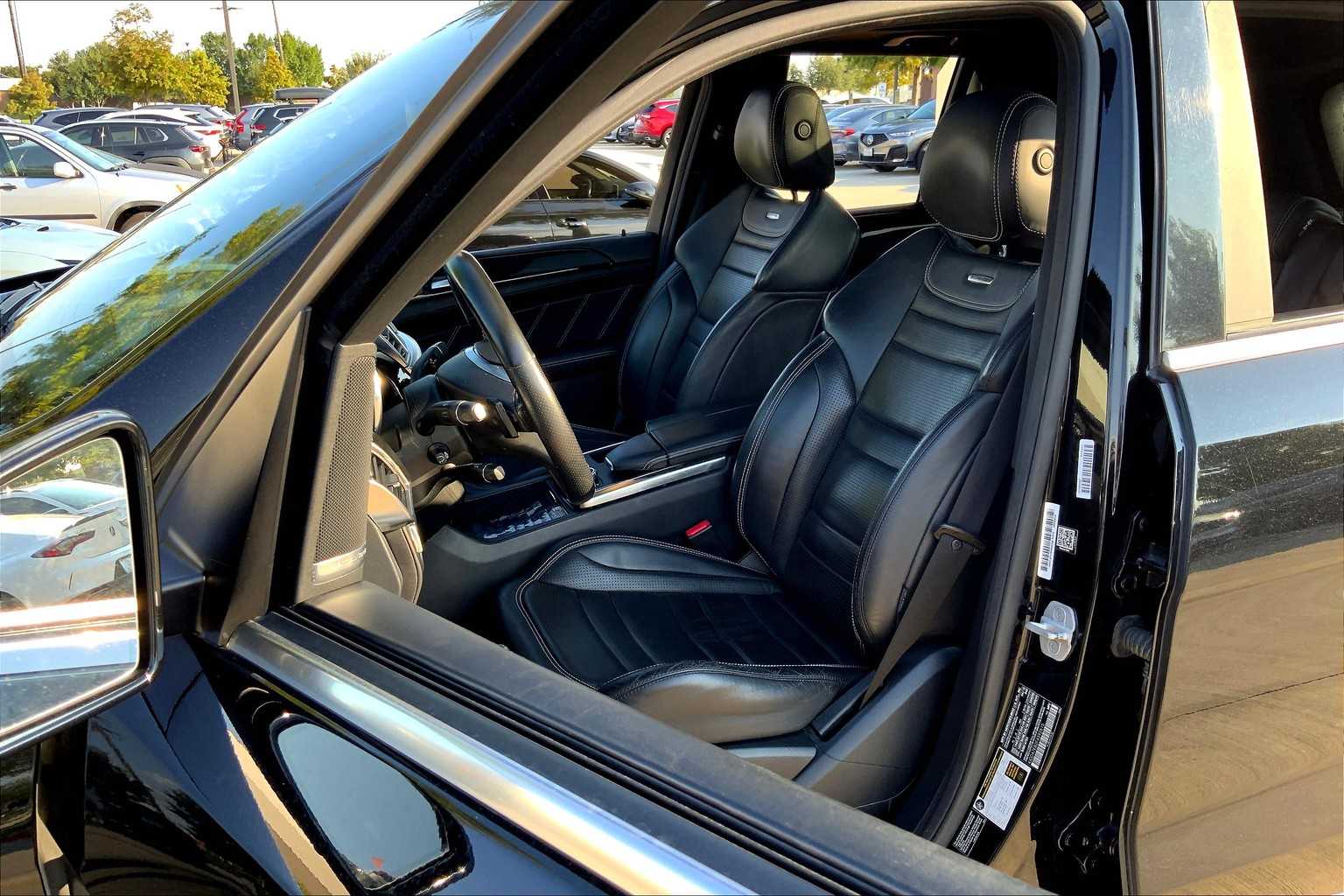 2015 Mercedes Benz ML 63 photo 4