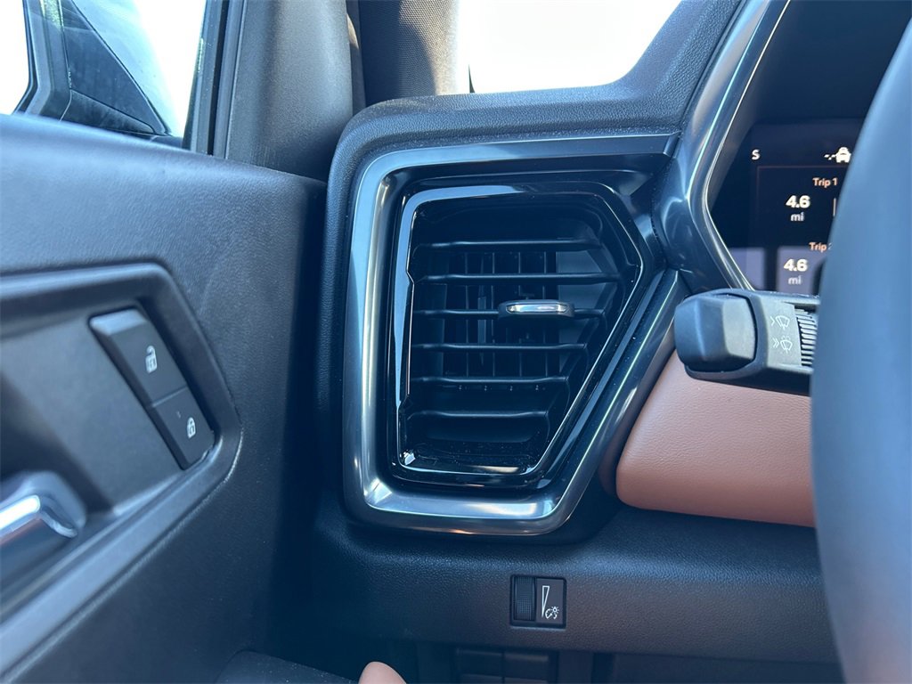 2026 GMC CANYON - Image 18