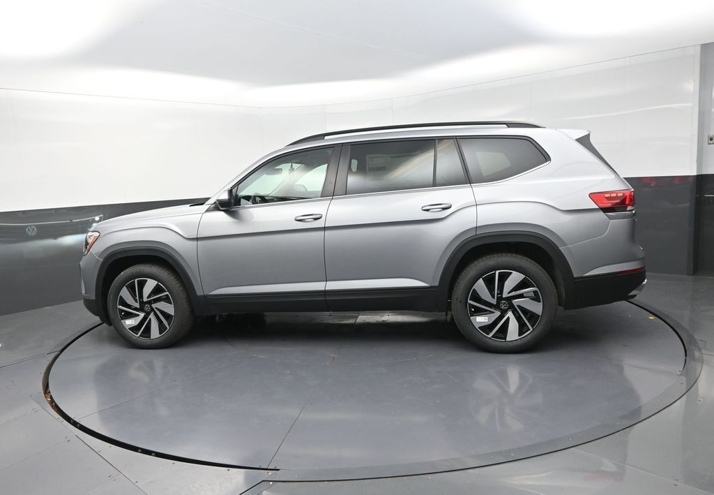 2026 Volkswagen Atlas SE Technology photo 3