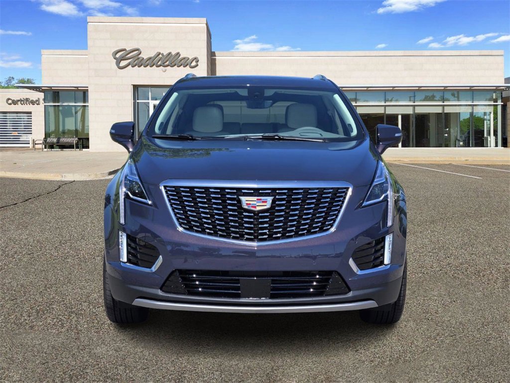 2025 Cadillac XT5 Premium Luxury photo 2