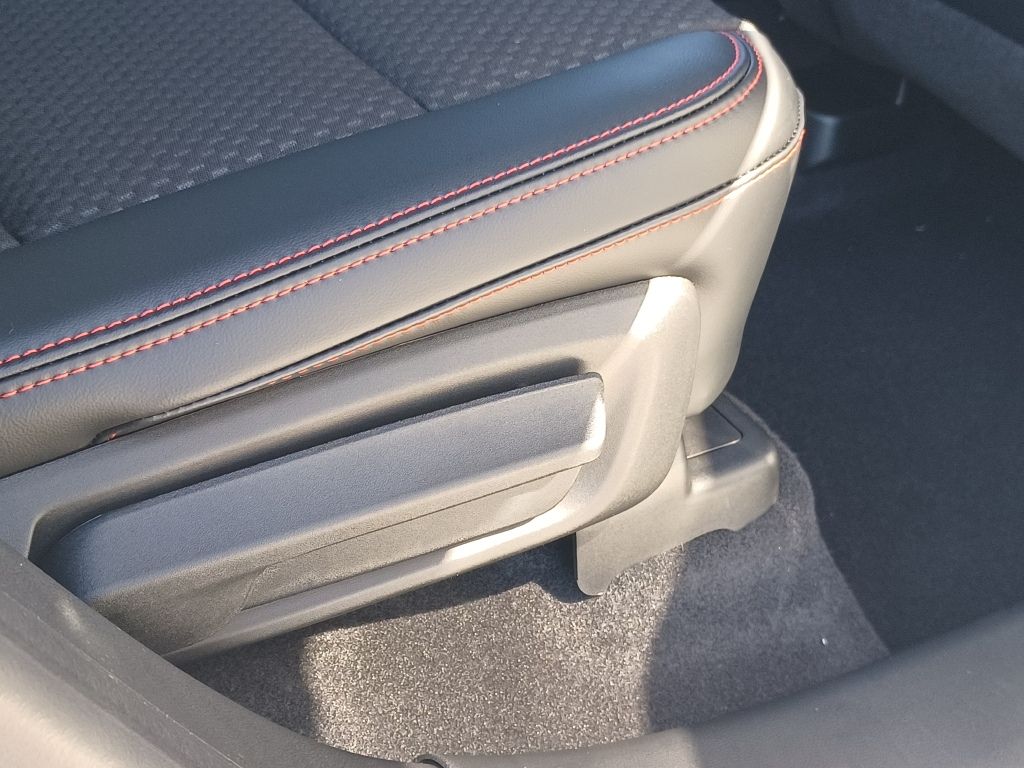 2024 Ford Escape ST-Line Select photo 8