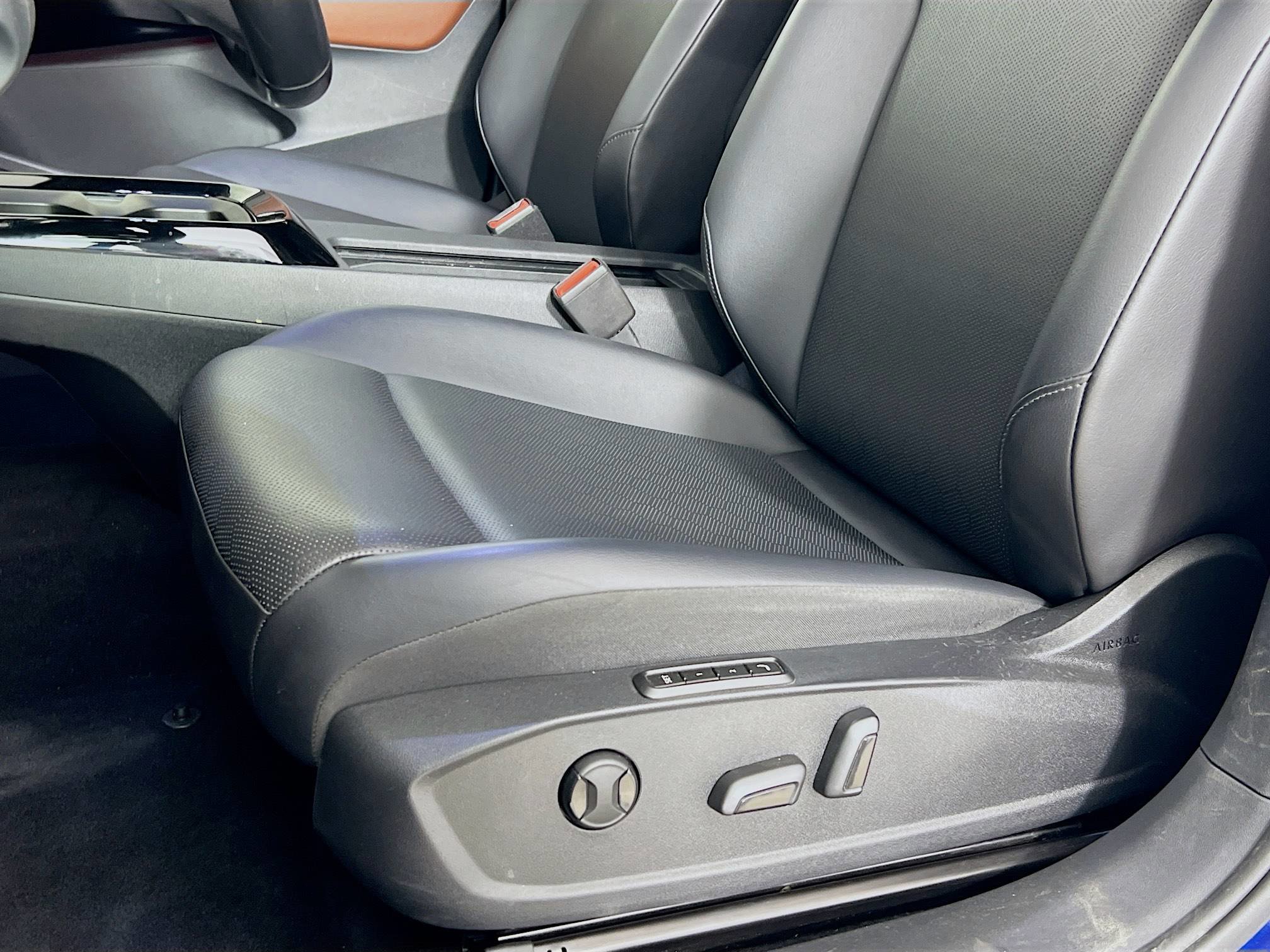 2021 Volkswagen ID.4 Pro S photo 17