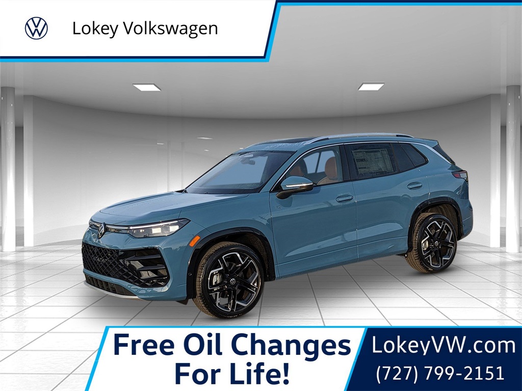 2026 Volkswagen Tiguan SEL R-LINE TURBO's photo