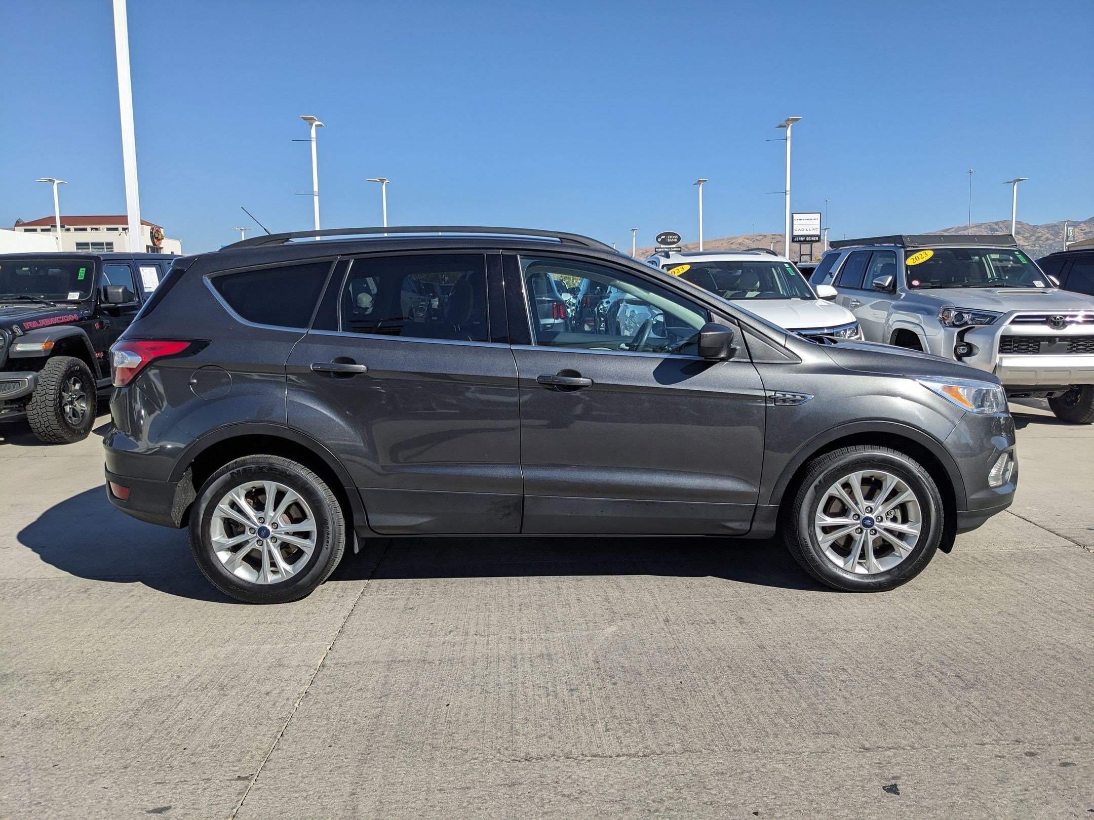 2018 Ford Escape SE photo 6