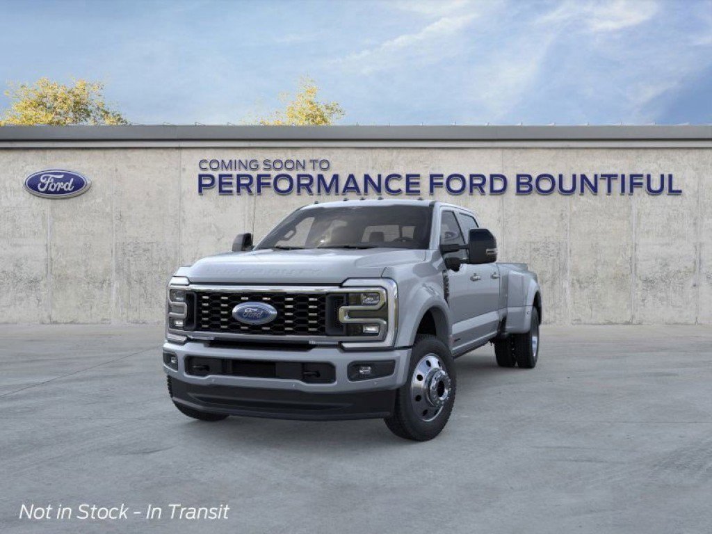 2026 Ford F-450 Platinum photo 2