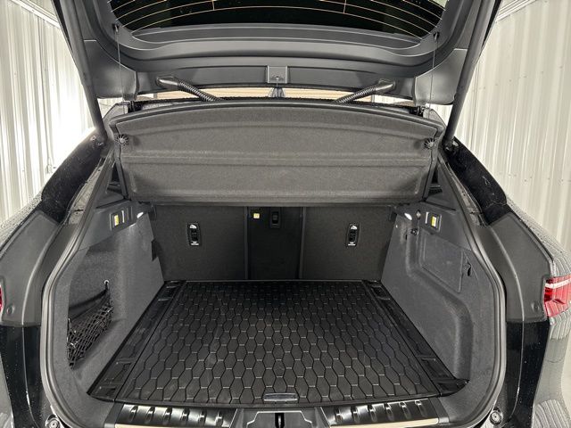 2025 Jaguar F-PACE P400 R-Dynamic S photo 28
