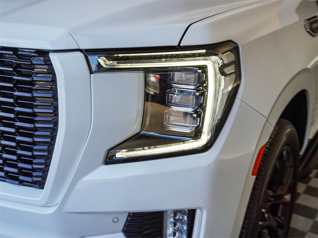 2022 Gmc Yukon SLT photo 4