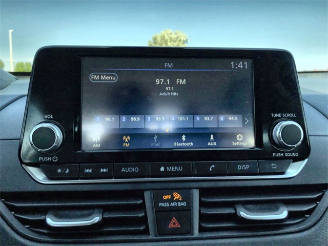 2024 Nissan Altima 2.5 S photo 9