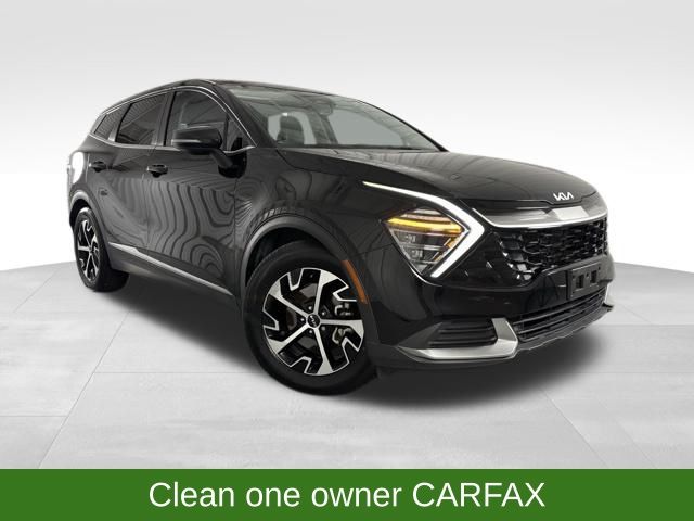 2024 Kia Sportage EX's photo