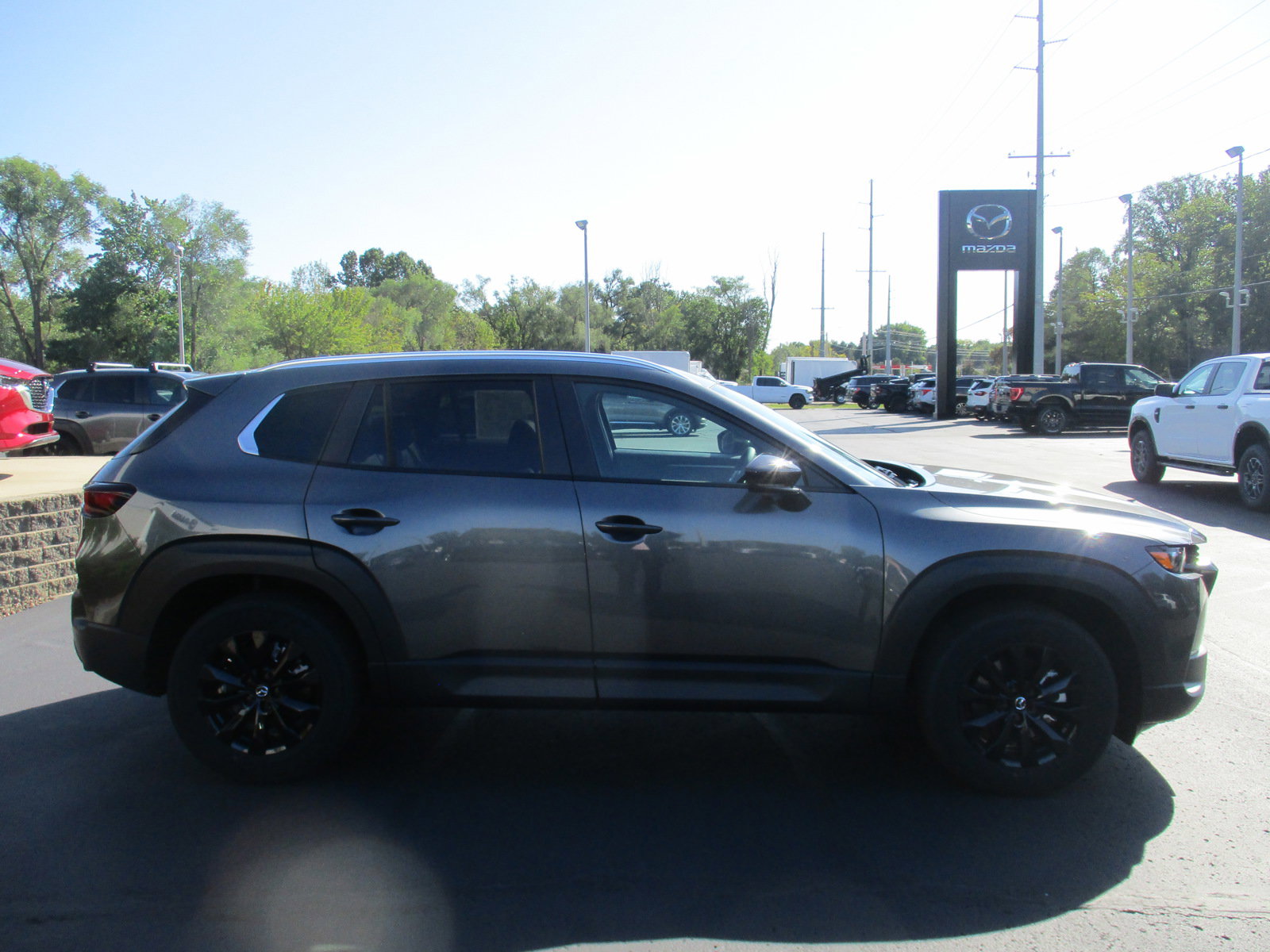 2025 Mazda CX-50 2.5 S Premium photo 5