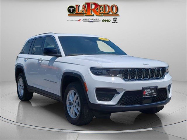 2025 Jeep Grand Cherokee Laredo's photo