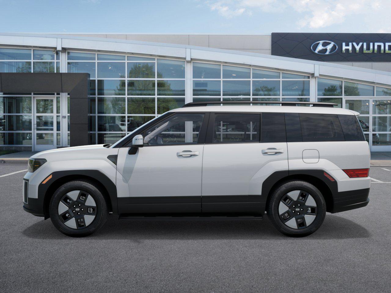 2025 Hyundai Santa Fe SEL photo 3