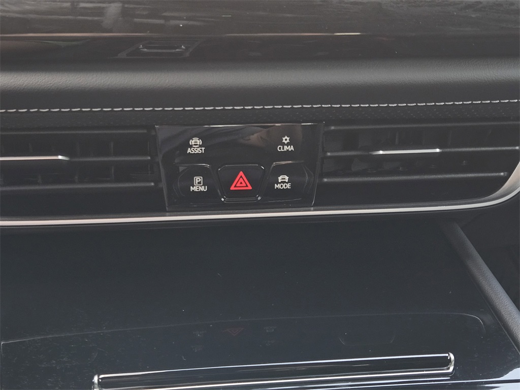 2025 Volkswagen Atlas Cross Sport SE Technology photo 17