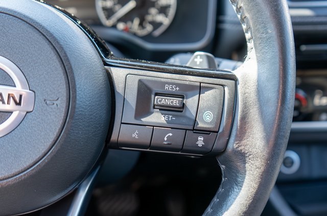 2021 Nissan Rogue SV photo 18