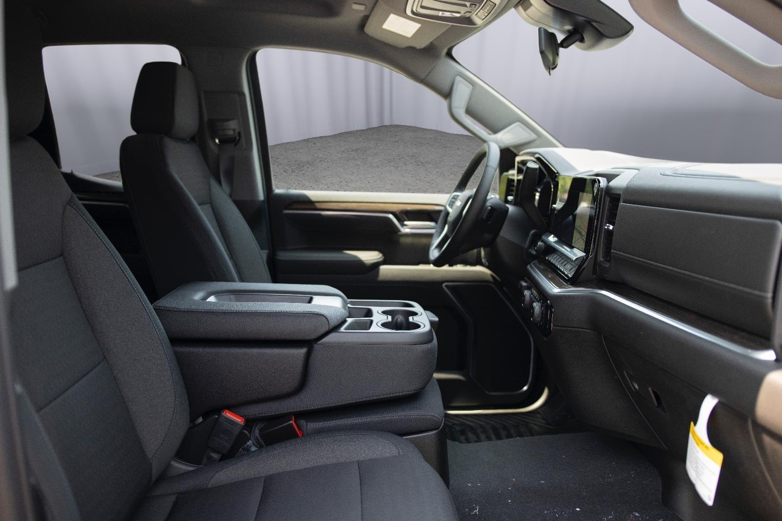 2025 Chevrolet Silverado 1500 LT photo 19