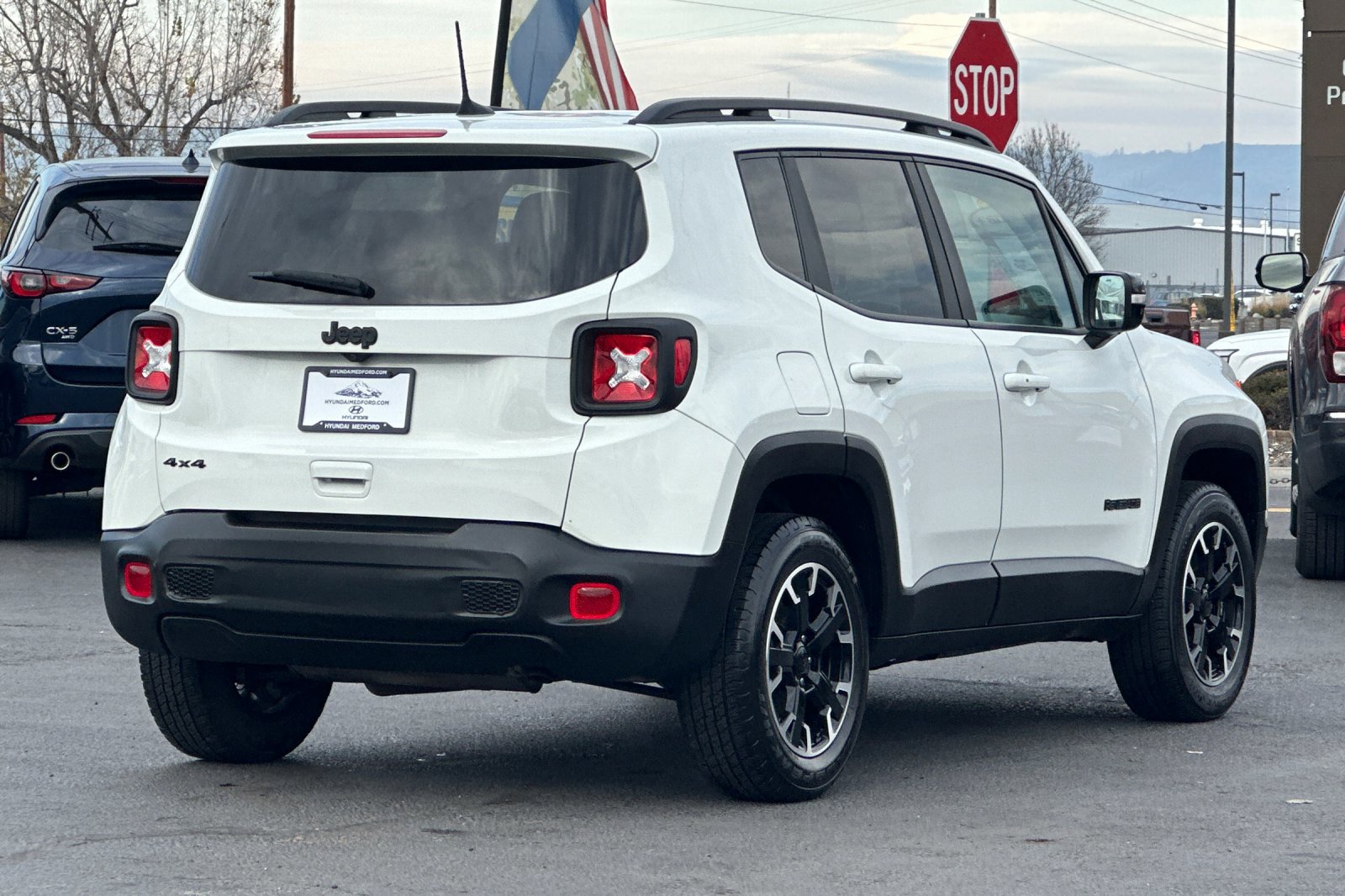 2023 Jeep Renegade Upland photo 2