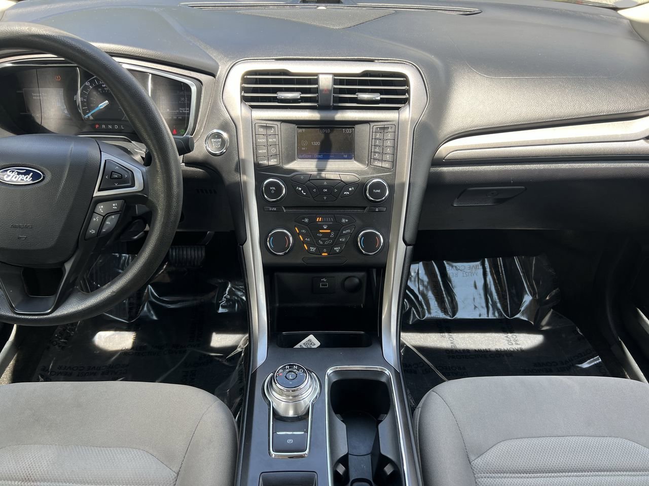 2017 Ford Fusion S Hybrid photo 13