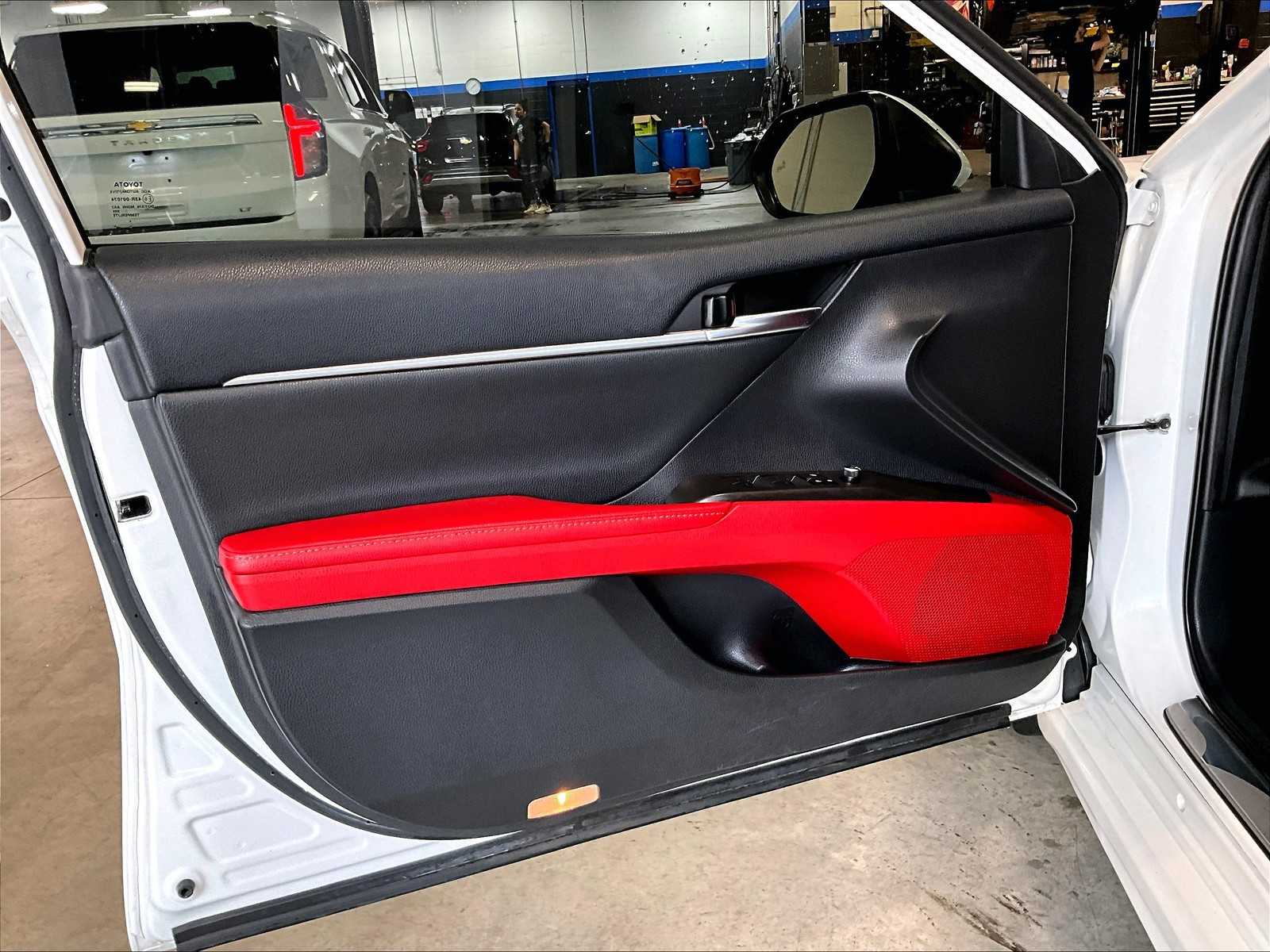 2023 Toyota Camry XSE photo 9