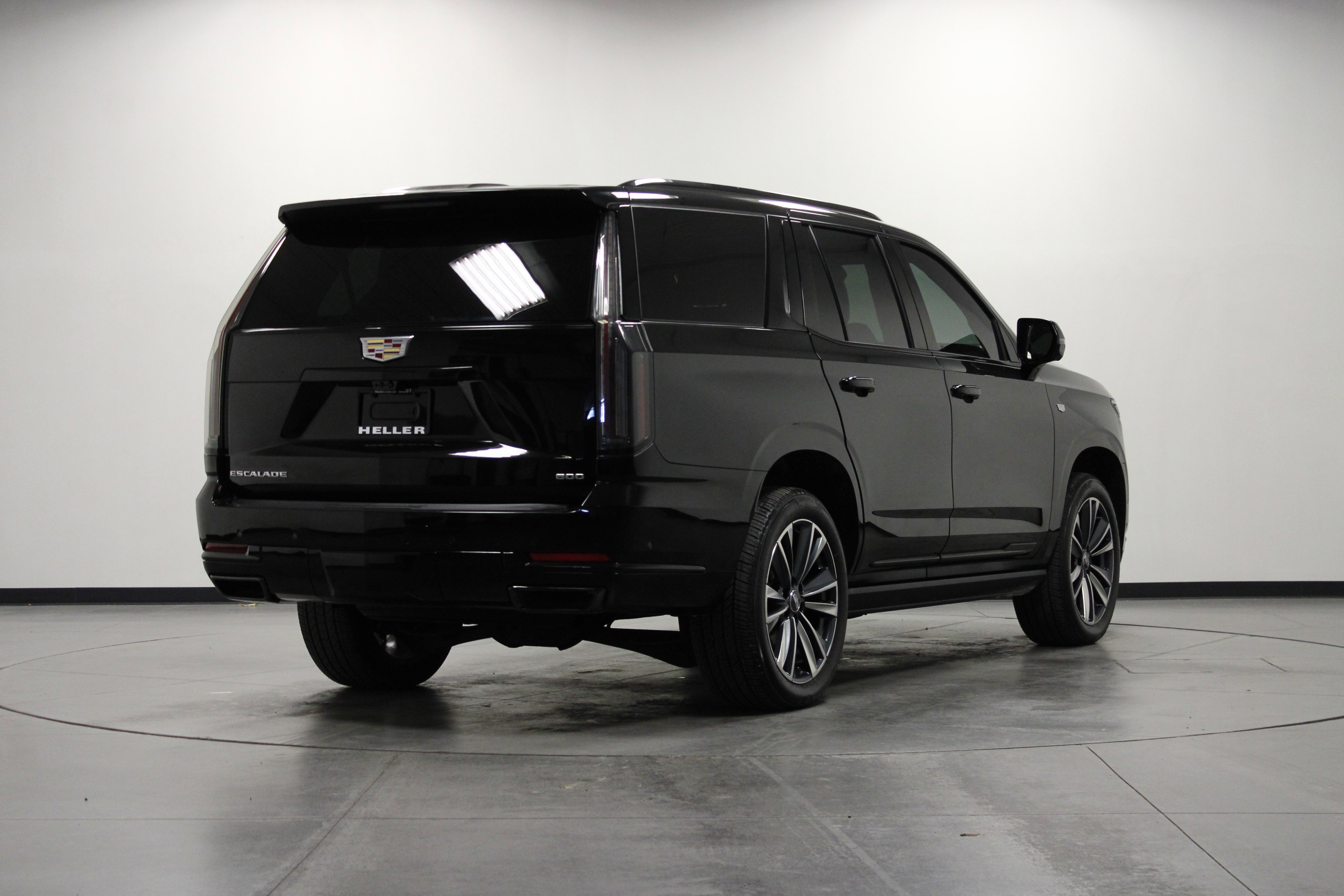 2025 Cadillac Escalade Sport photo 2