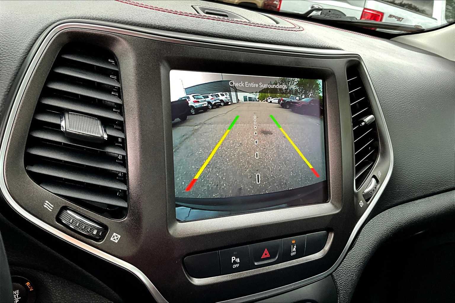 2021 Jeep Cherokee Trailhawk photo 26