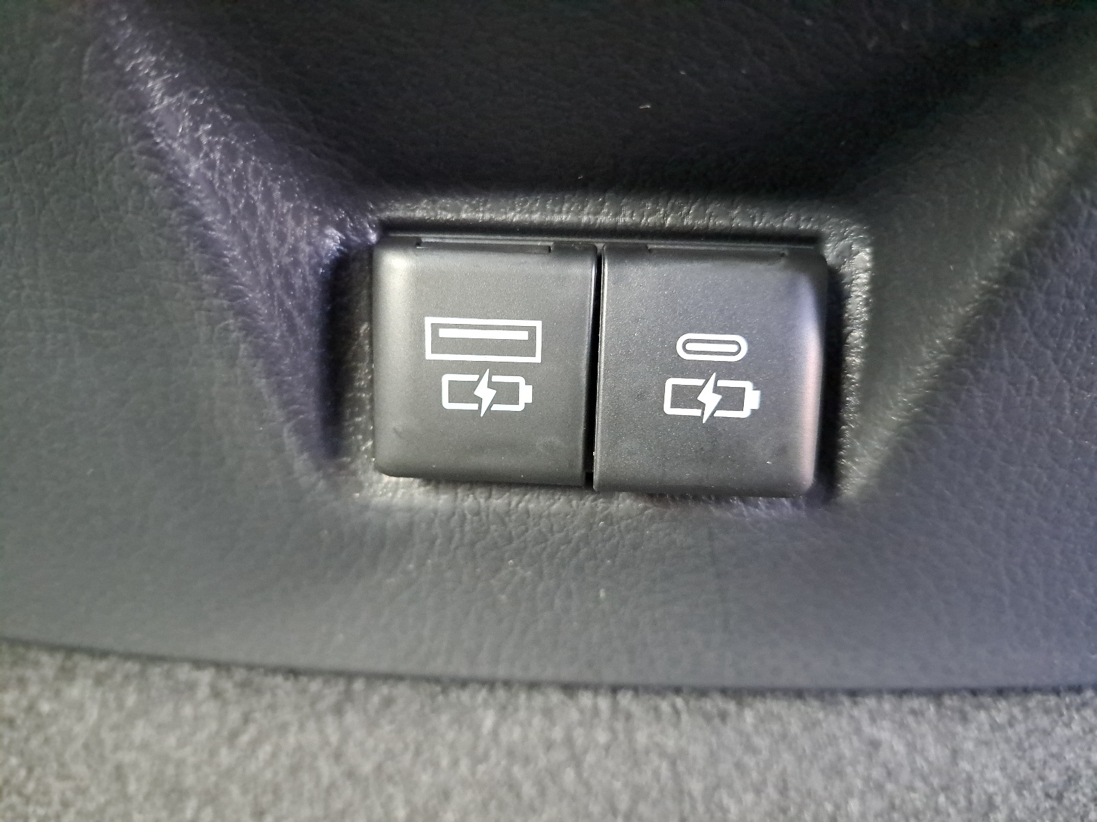 2025 Toyota Camry SE photo 21