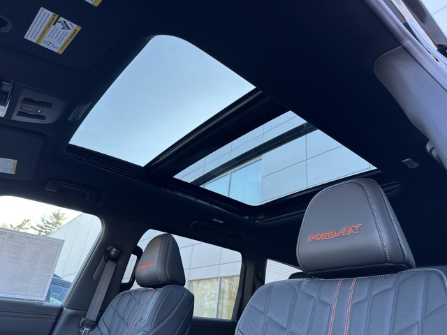 2025 Nissan Armada photo 15