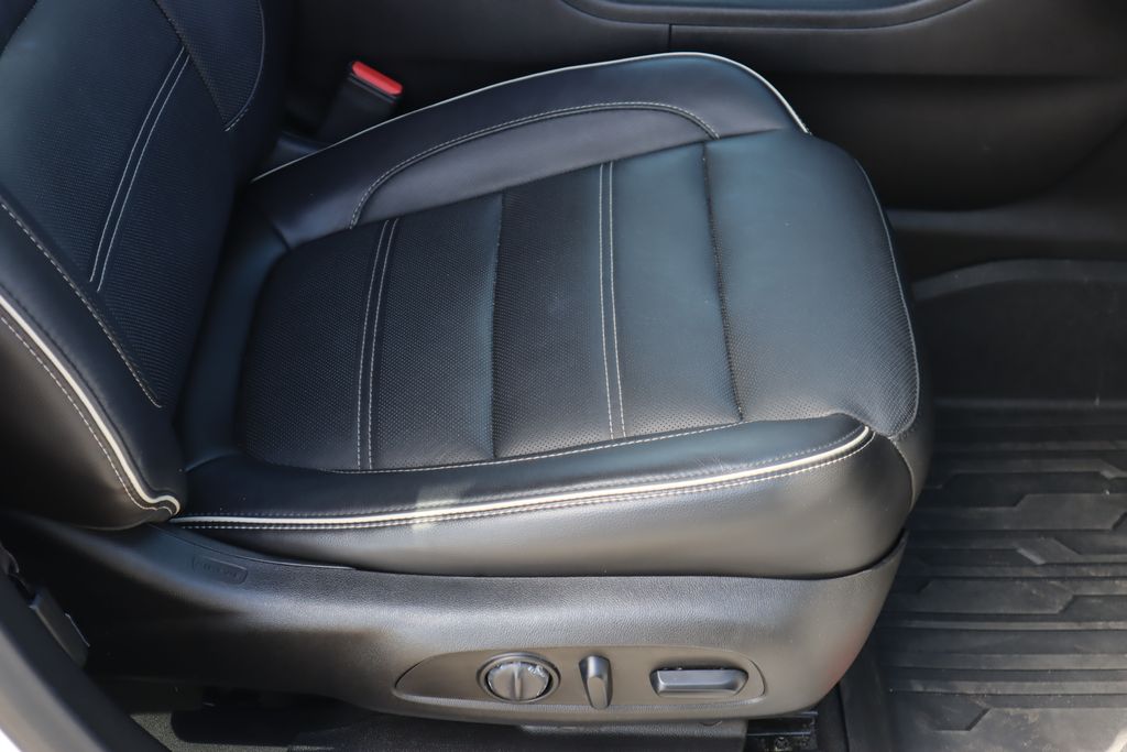 2019 Gmc Acadia Denali photo 27
