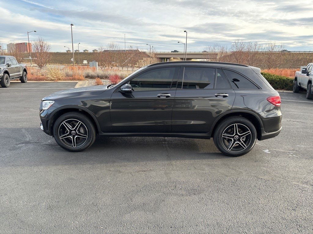2021 Mercedes Benz GLC 300 4MATIC photo 2