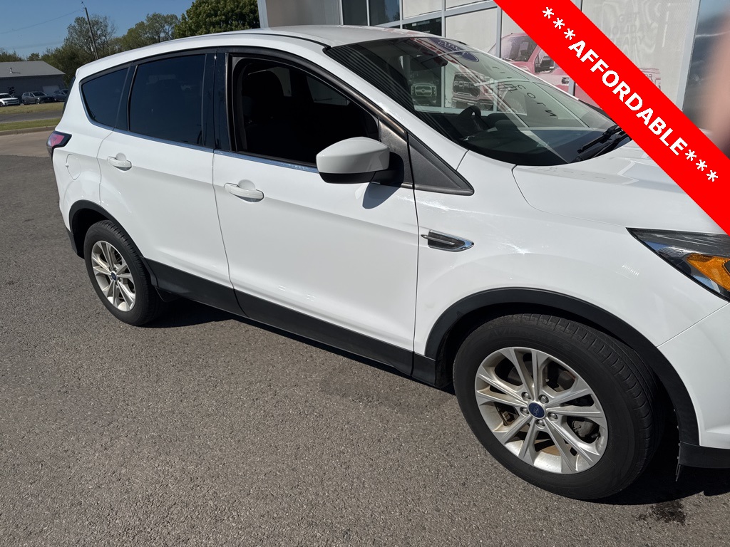 Used 2017 Ford Escape SE with VIN 1FMCU0GD5HUB77346 for sale in Muskogee, OK