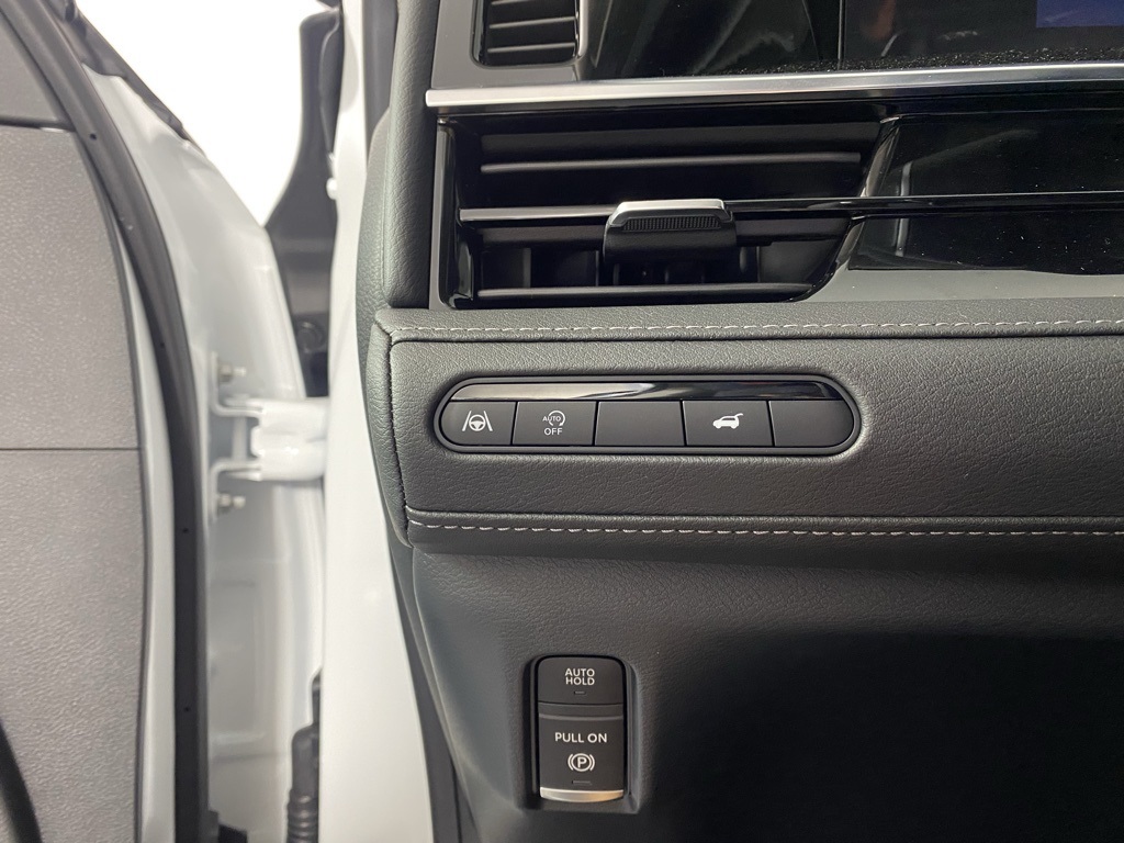 2026 Infiniti QX80 Pure photo 14