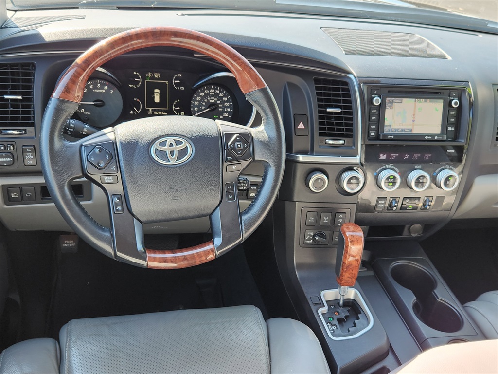 2018 Toyota Sequoia Platinum photo 8