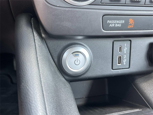 2023 Nissan Leaf S photo 32